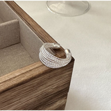 Anello con motivo zefirina