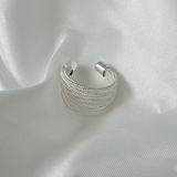 Un anello che si abbina a qualsiasi outfit